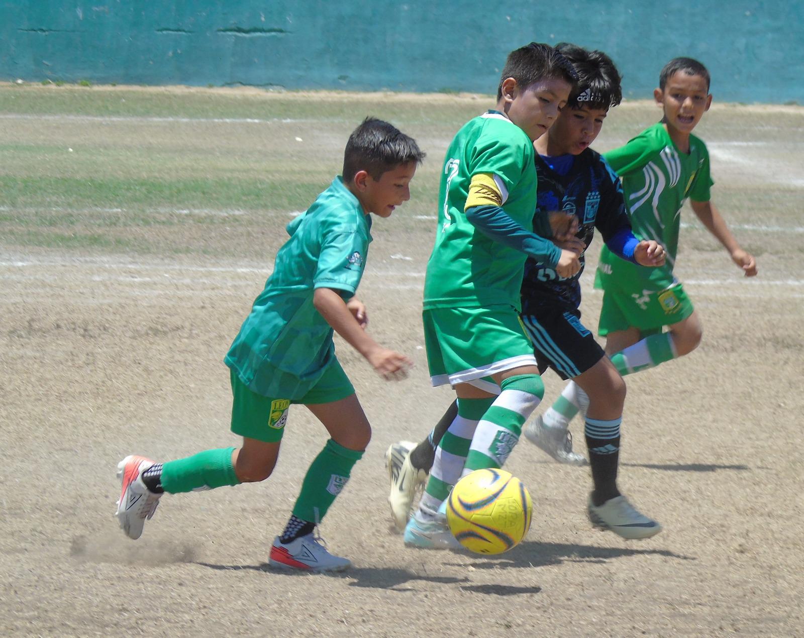 $!Dragones conquista segundo triunfo en Copa Mazatlán