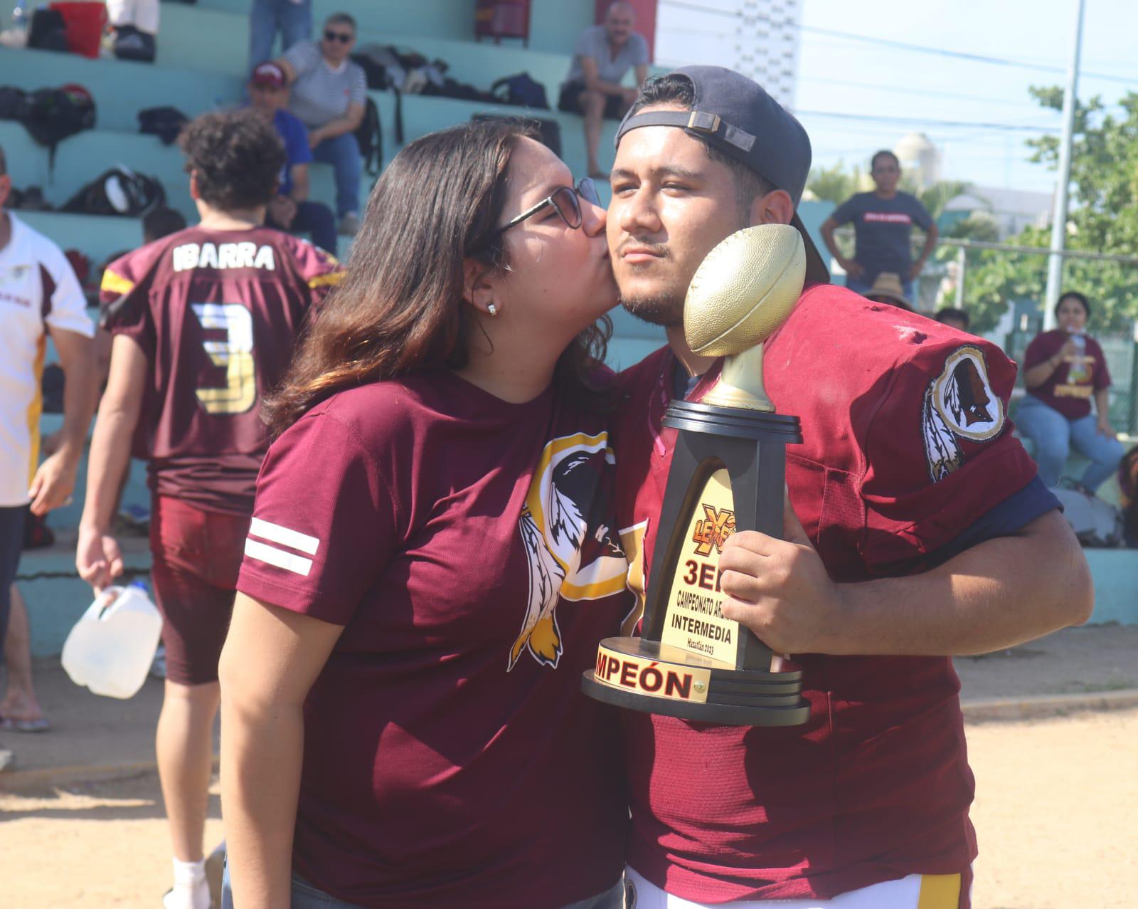 $!¡Grítenlo! Pieles Rojas de Mazatlán es bicampeón del Campeonato Arena Lexfa