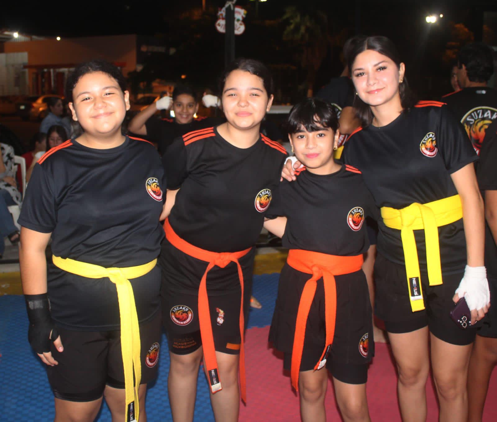 $!Se gradúan alumnos de la Academia de Kickboxing Suzaku