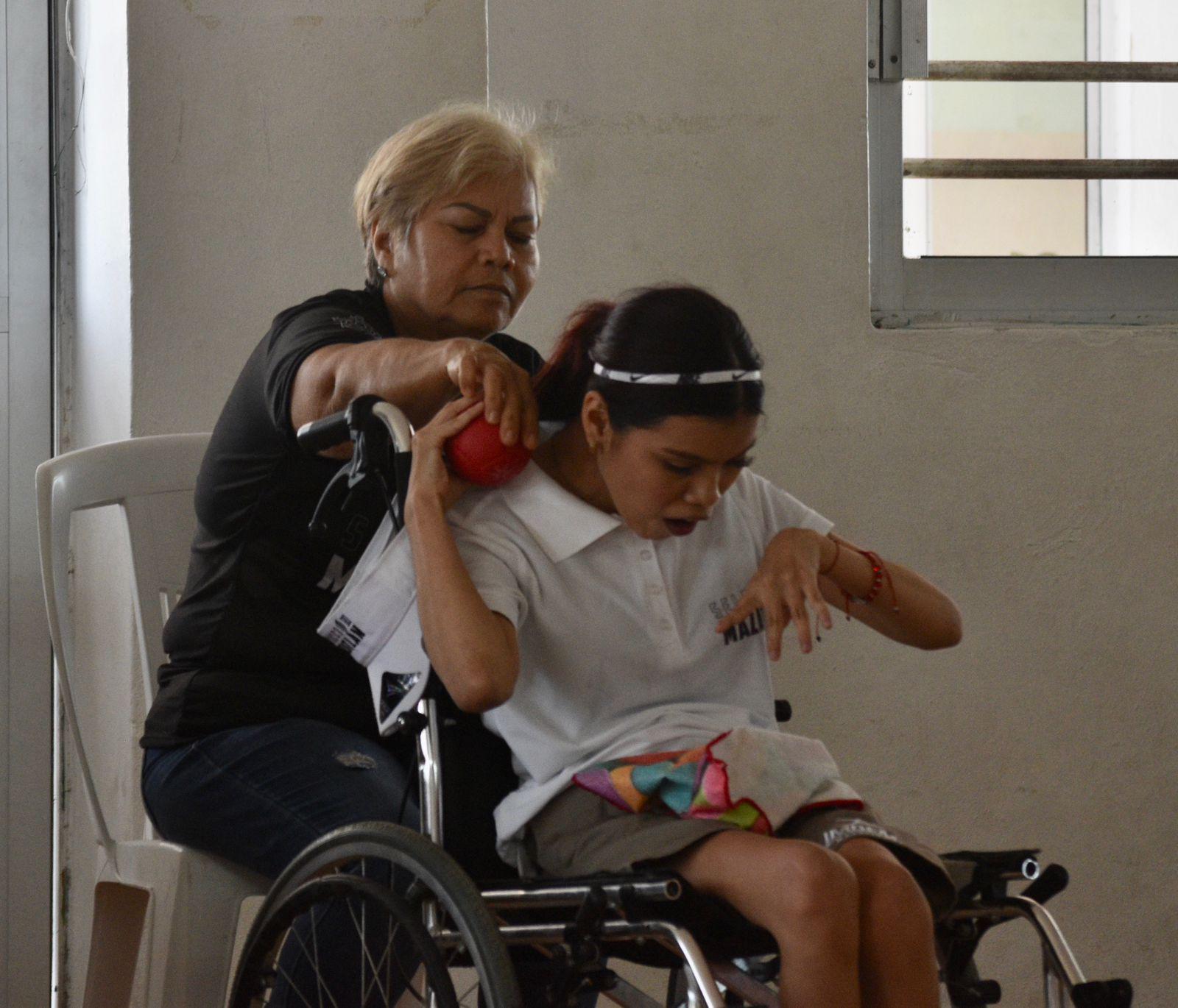 $!Paratletas ponen a prueba sus habilidades en exhibición de boccia