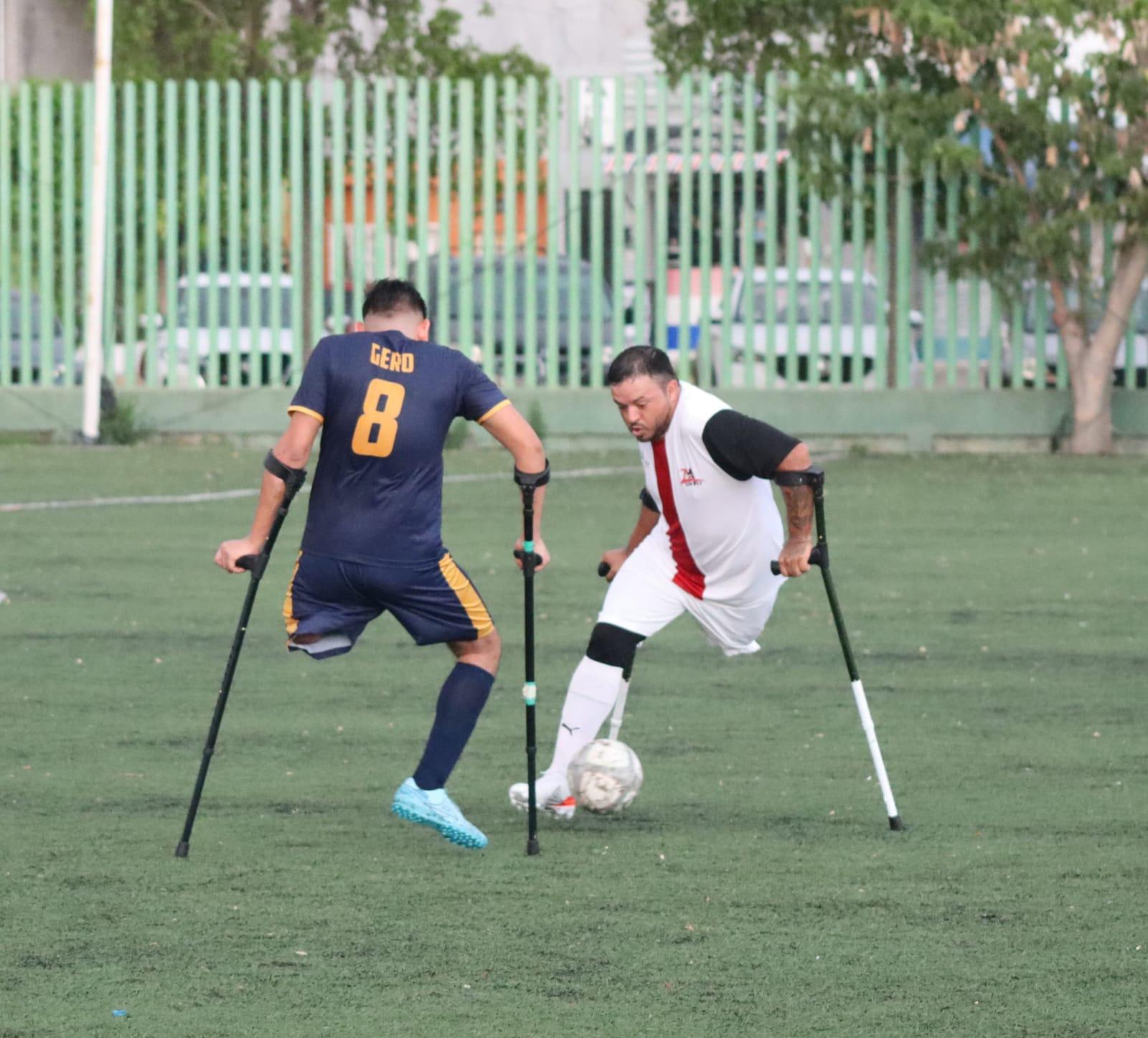 $!Golea Zorros de Sinaloa en su regreso a la Liga de Futbol para Amputados