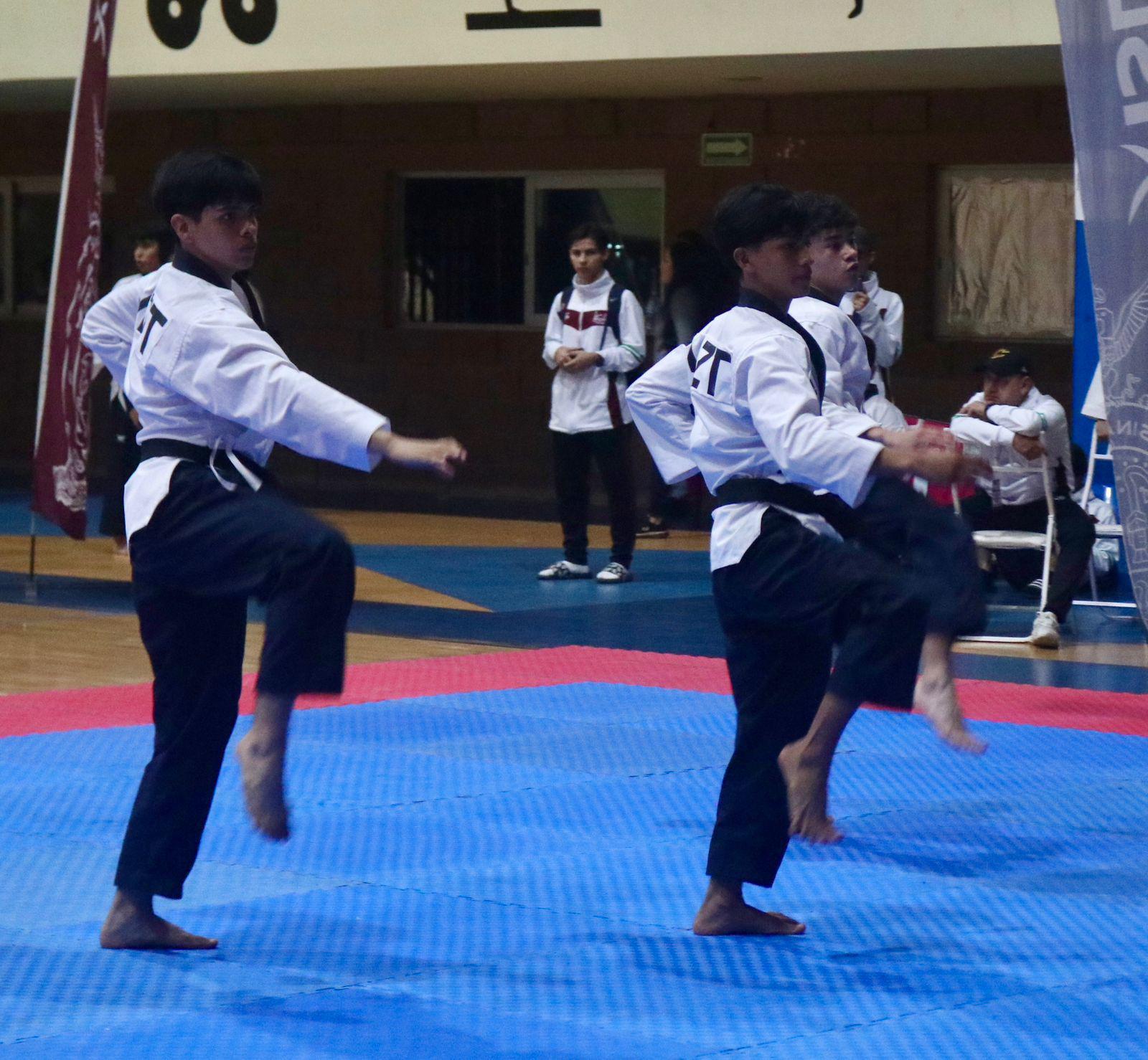 $!Adelanta con cinco oros y una plata la representación de Mazatlán en el poomsae