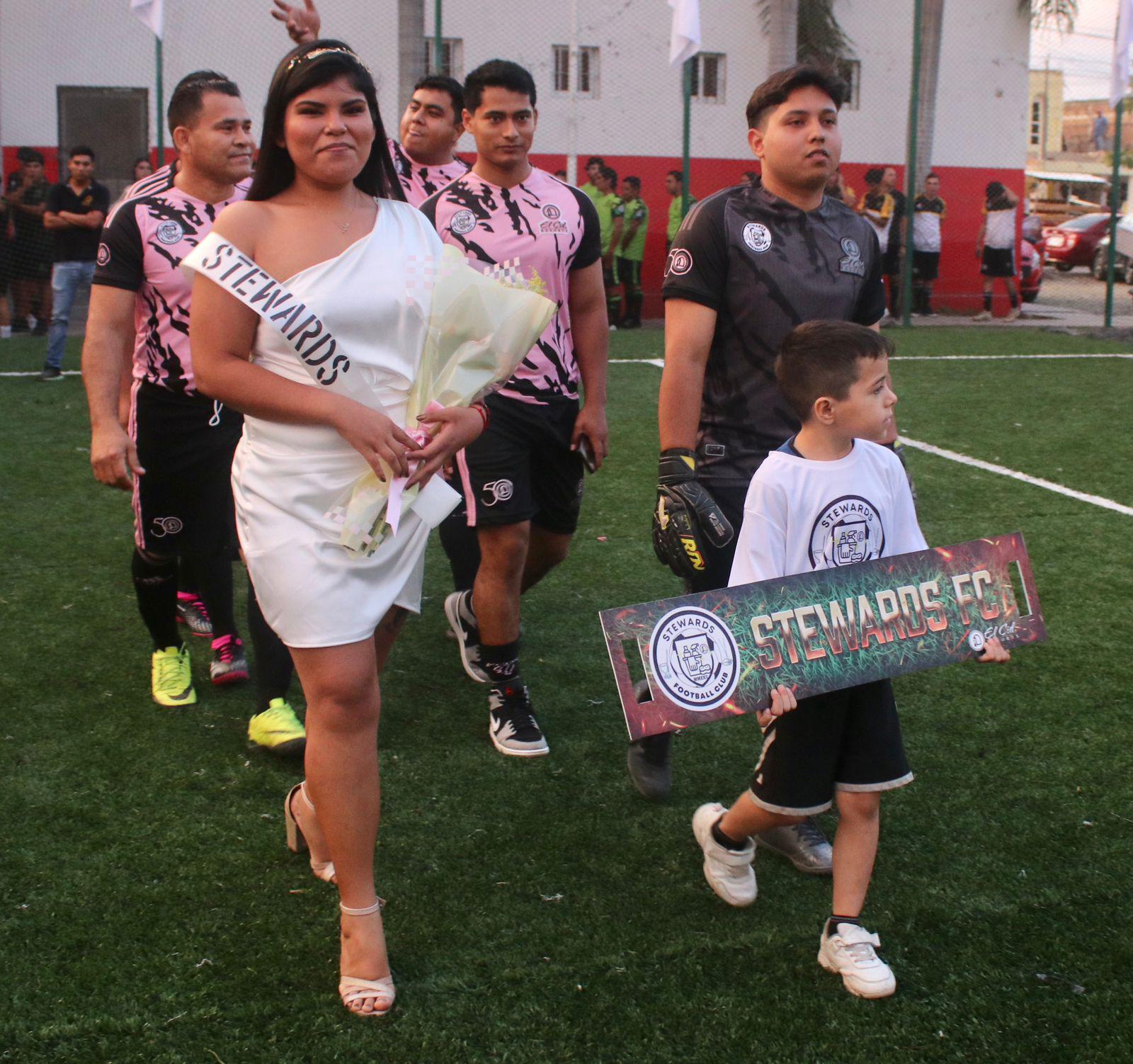 $!Homenajean a Iván Corona, en Intramuros de Futbol El Cid