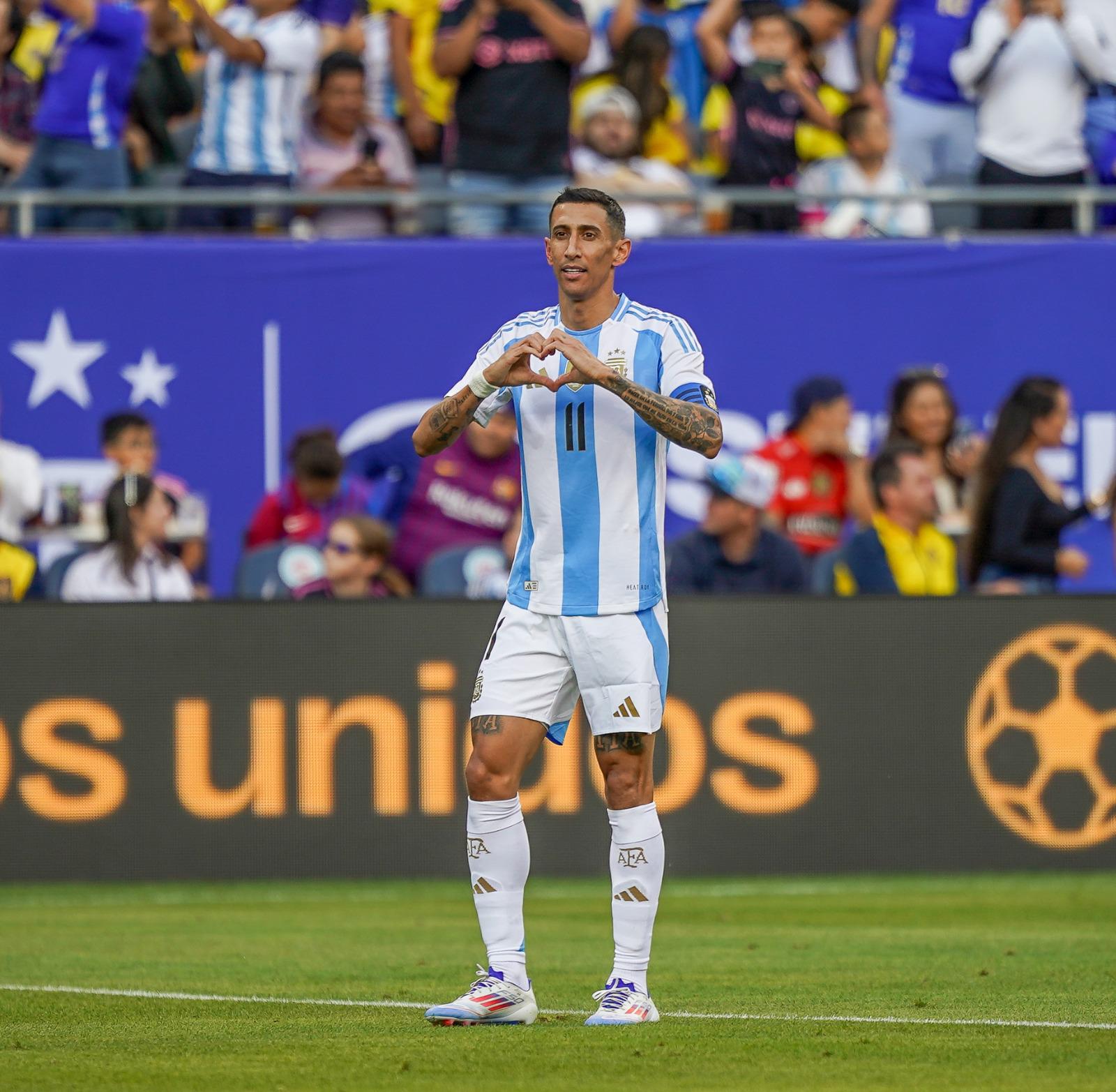 $!Argentina derrota a Ecuador con lo mínimo