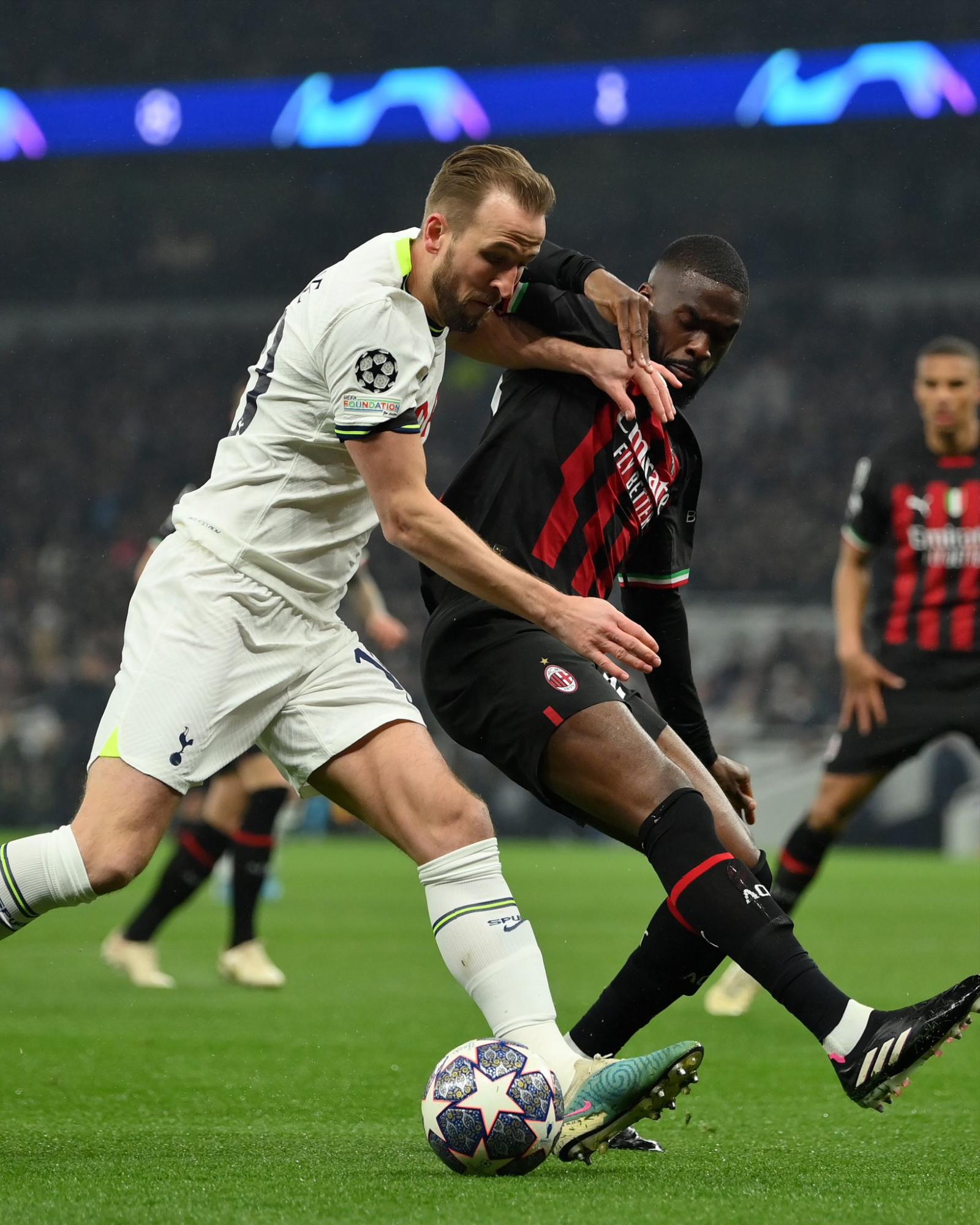 $!Tottenham decepciona ante un Milan que vuelve a sentirse grande