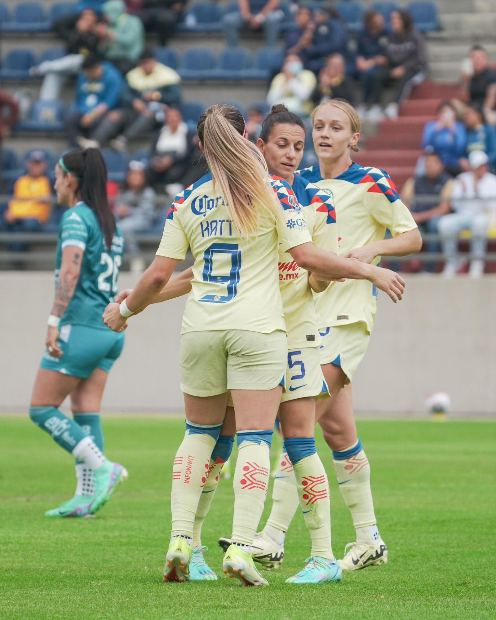 $!Mazatlán FC Femenil es goleado por el América en Coapa