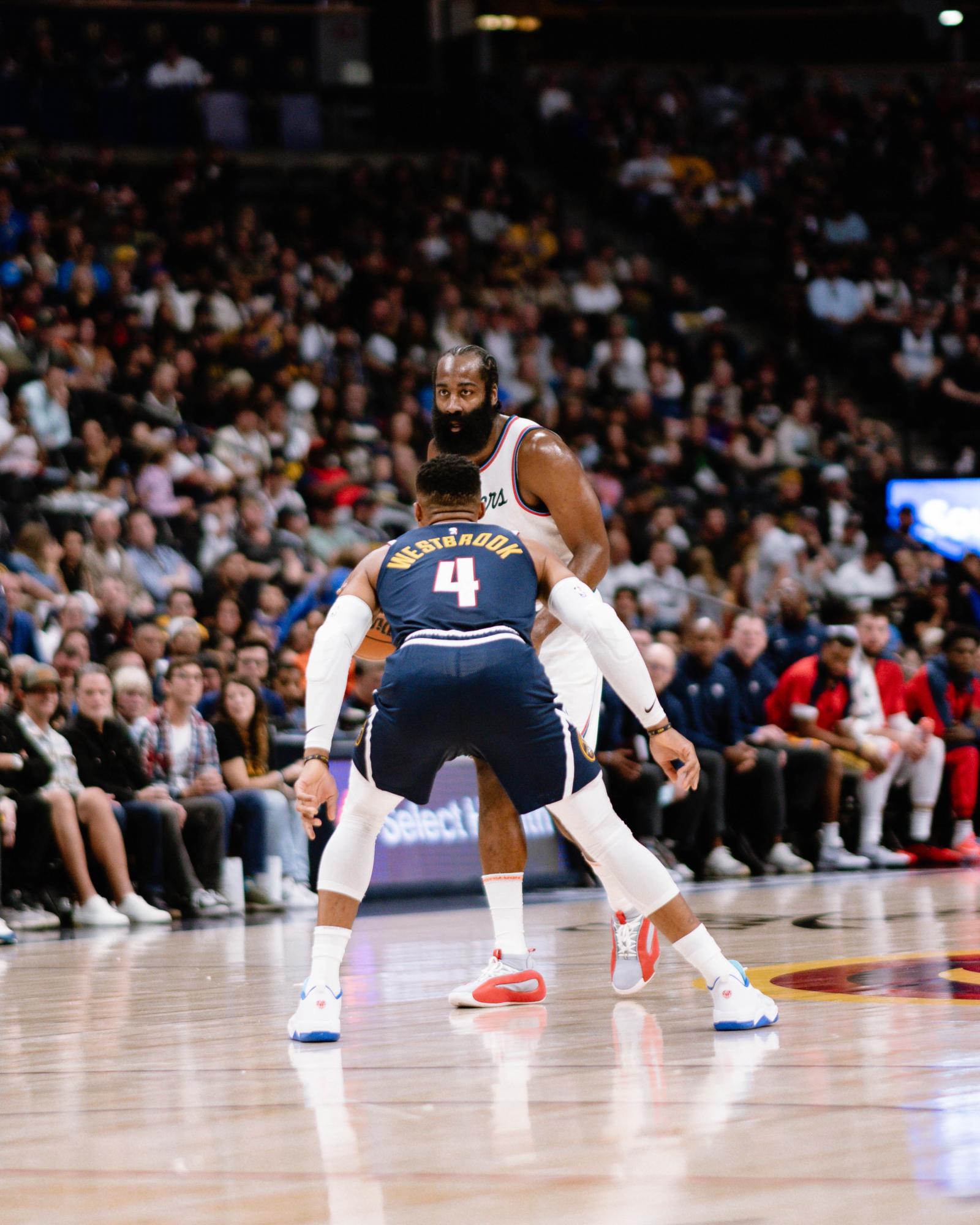 $!Clippers se imponen a domicilio a Nuggets pese a récord de triples de Nikola Jokic