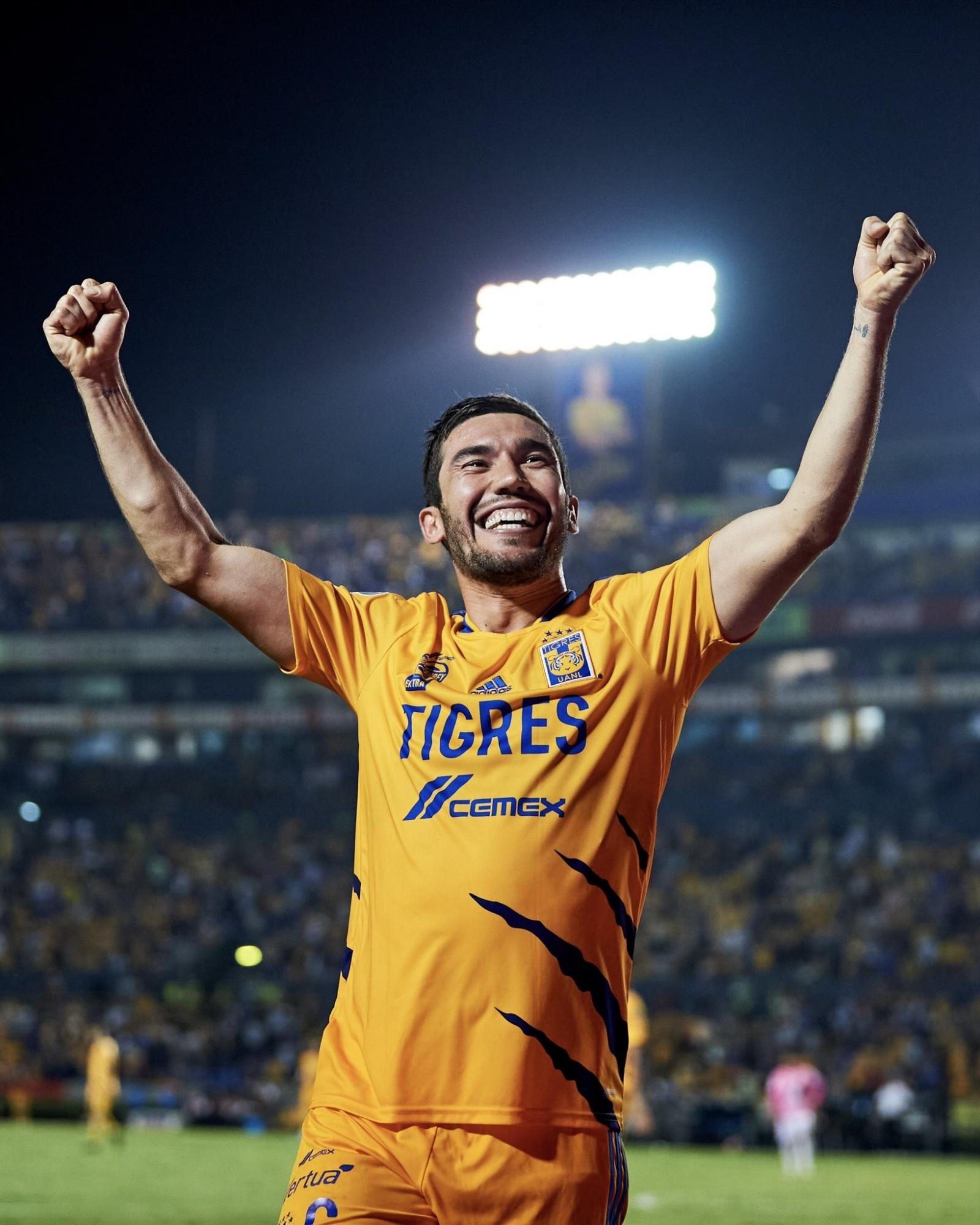 $!Noche redonda para Tigres en el Volcán