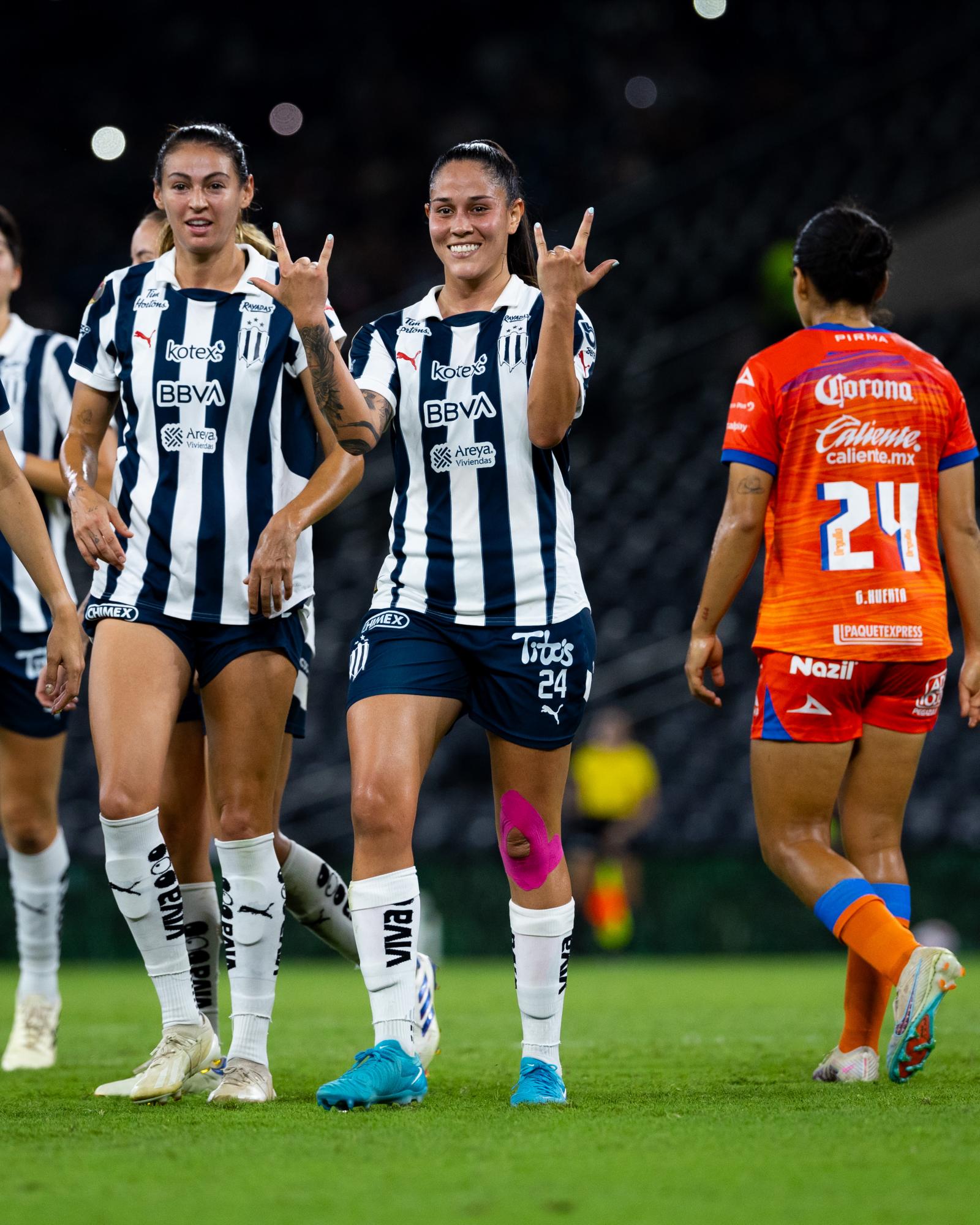 $!Marcela Restrpo (24) puso el último clavo en la goleada de Rayadas.