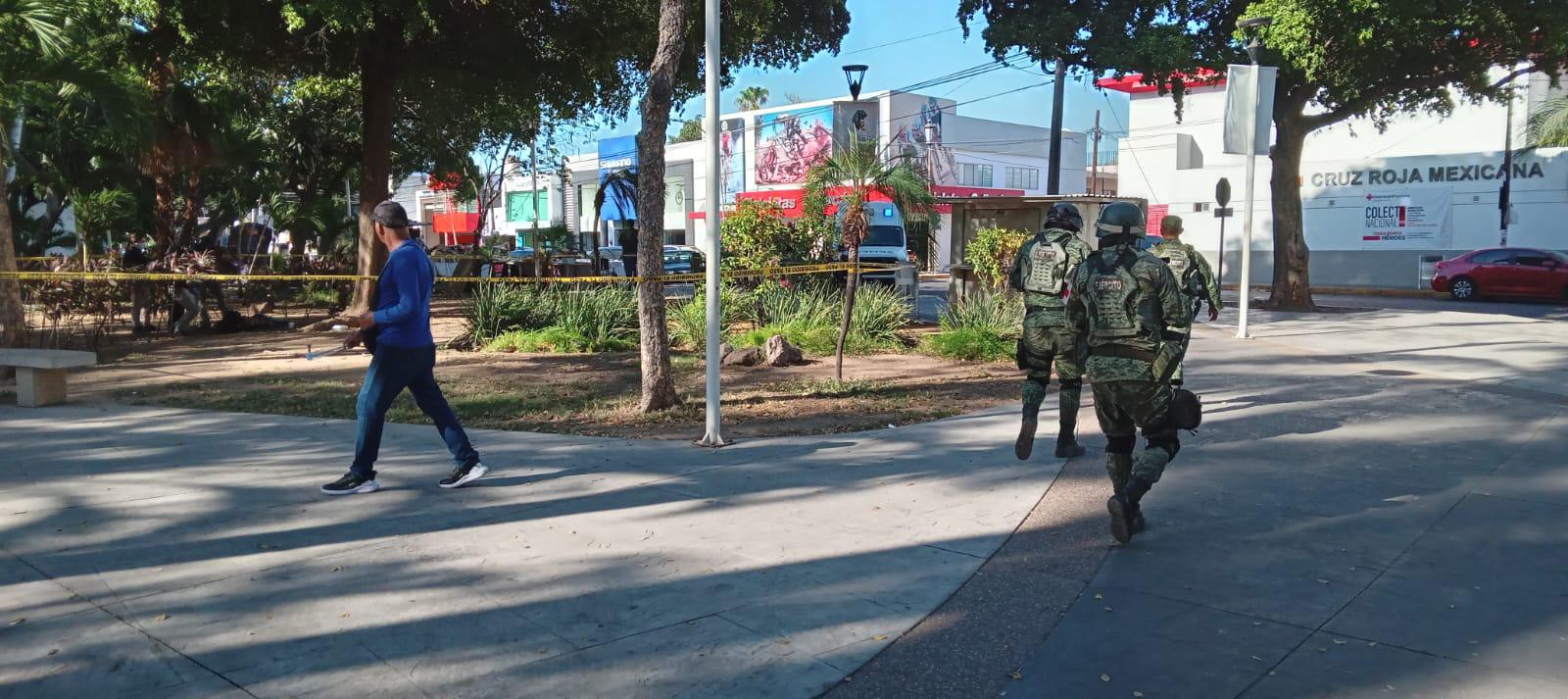 $!Muere adulto mayor en situación de calle el Parque Revolución en Culiacán