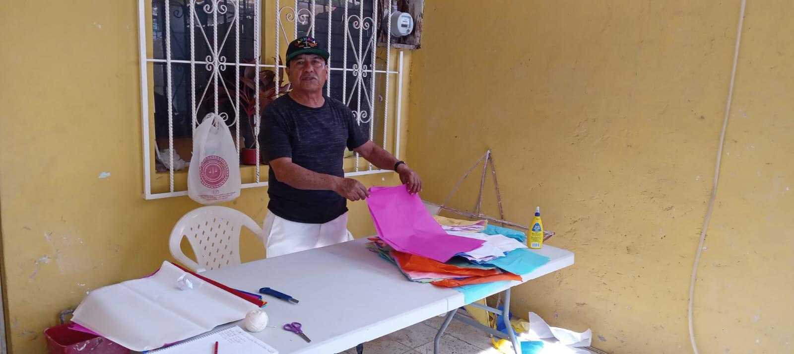 $!En la calle Morelos, una ermita se mantiene como el centro para honrar a la Virgen de Guadalupe