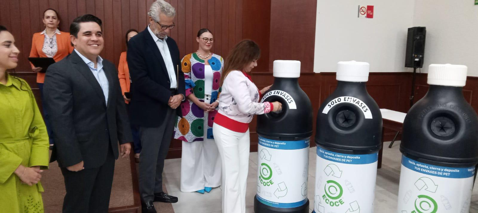 $!Congreso y Ecoce convenian reciclar residuos