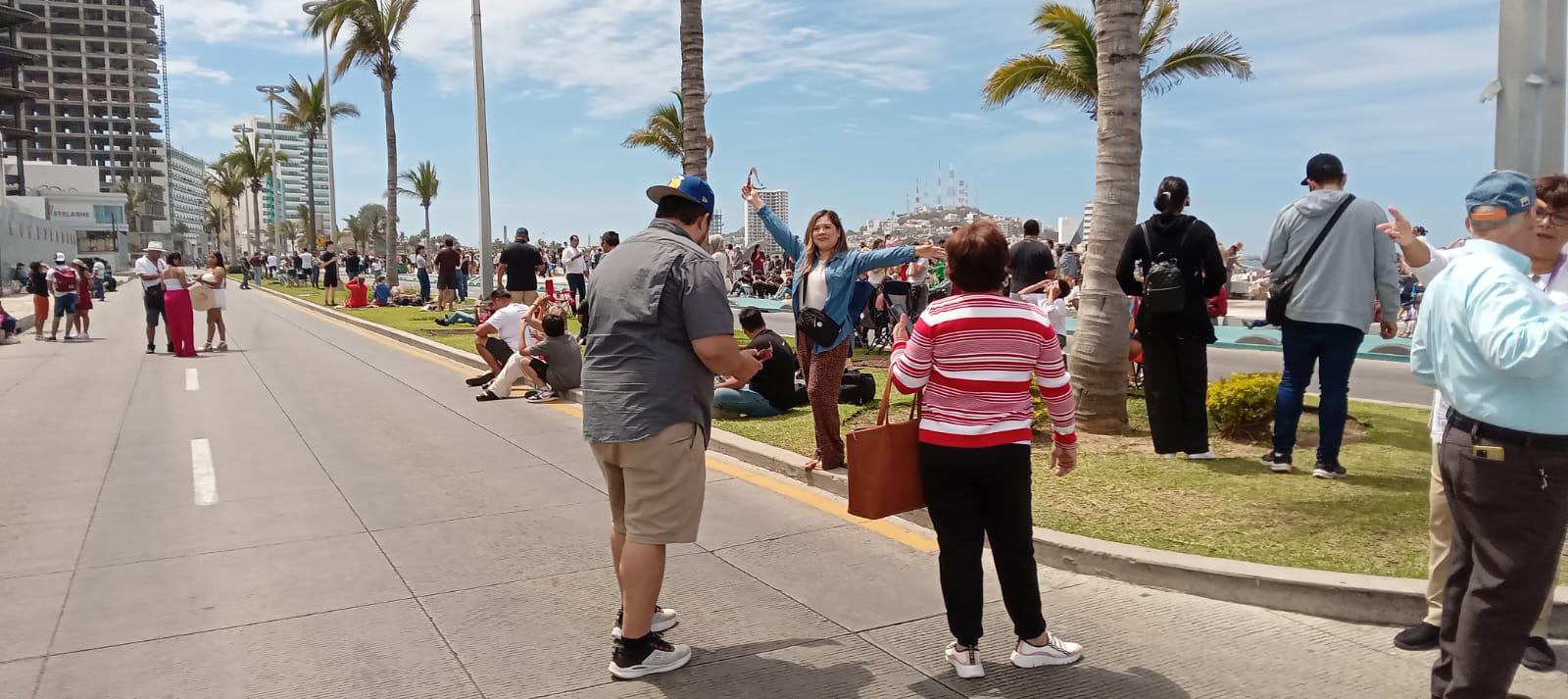 $!Cautiva y emociona el Eclipse Total de Sol a miles en Mazatlán