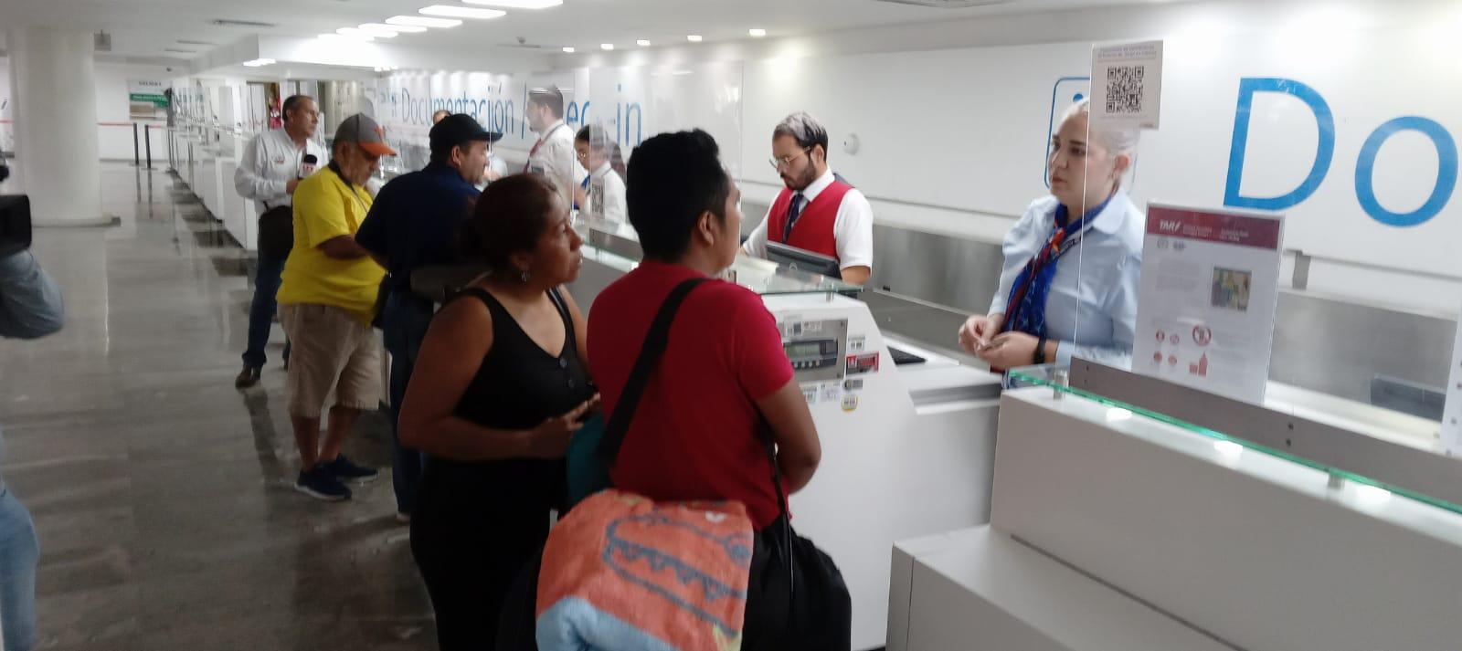 $!Reabren el Aeropuerto de Culiacán tras dos días de bloqueo