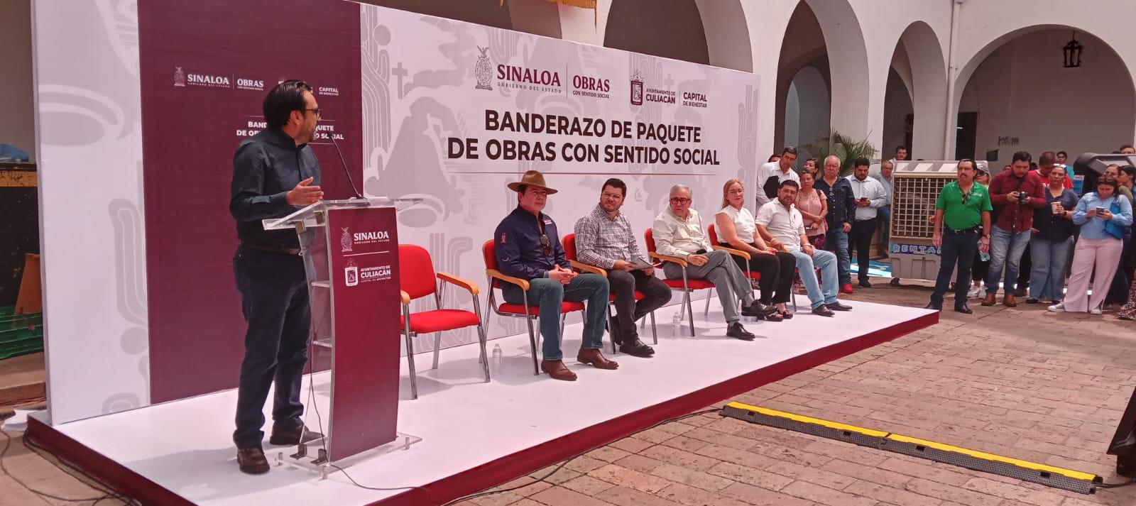 $!Rocha Moya y Juan De Dios Gámez dan banderazo a obras de pavimentación en Culiacán