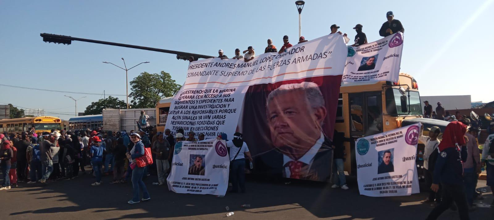 $!Protestan por desapariciones forzadas y colapsan avenidas en Culiacán