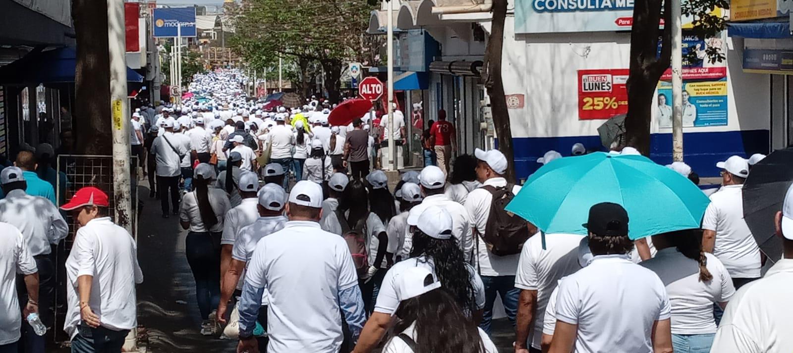 $!UAS muestra ‘músculo’ con mega contingente en marcha por el Día del Trabajo