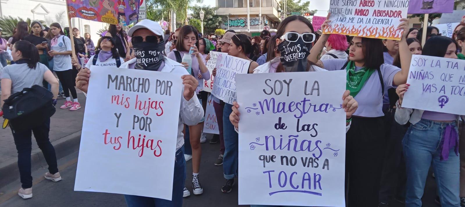 $!Más de 4 mil mujeres marchan por justicia, equidad, y por sus derechos, en Culiacán