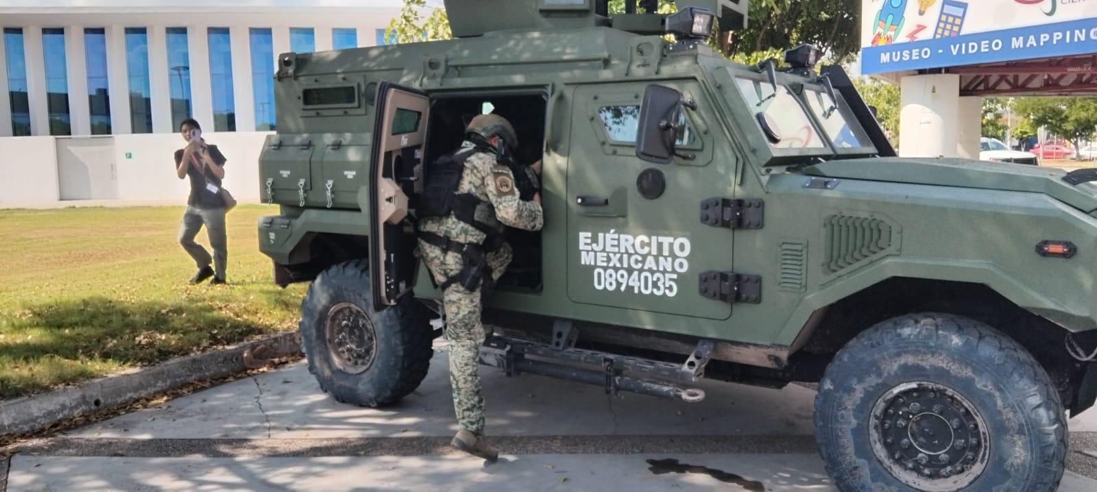 $!Salen vehículos blindados ‘Ocelotl’ a patrullar las calles de Culiacán