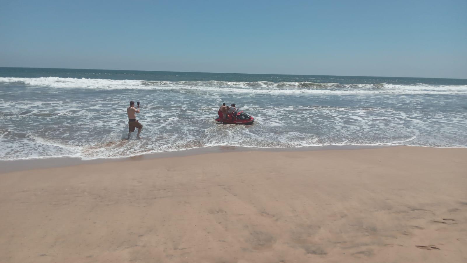 $!Alertan corrientes de resaca, mar de fondo y presencia de quemadores en Mazatlán