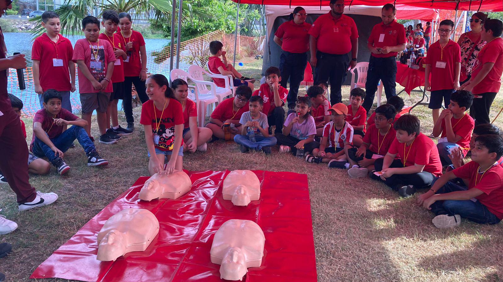 $!Aprenden jugando niños y niñas sobre qué hacer en caso de accidente en su casa o escuela