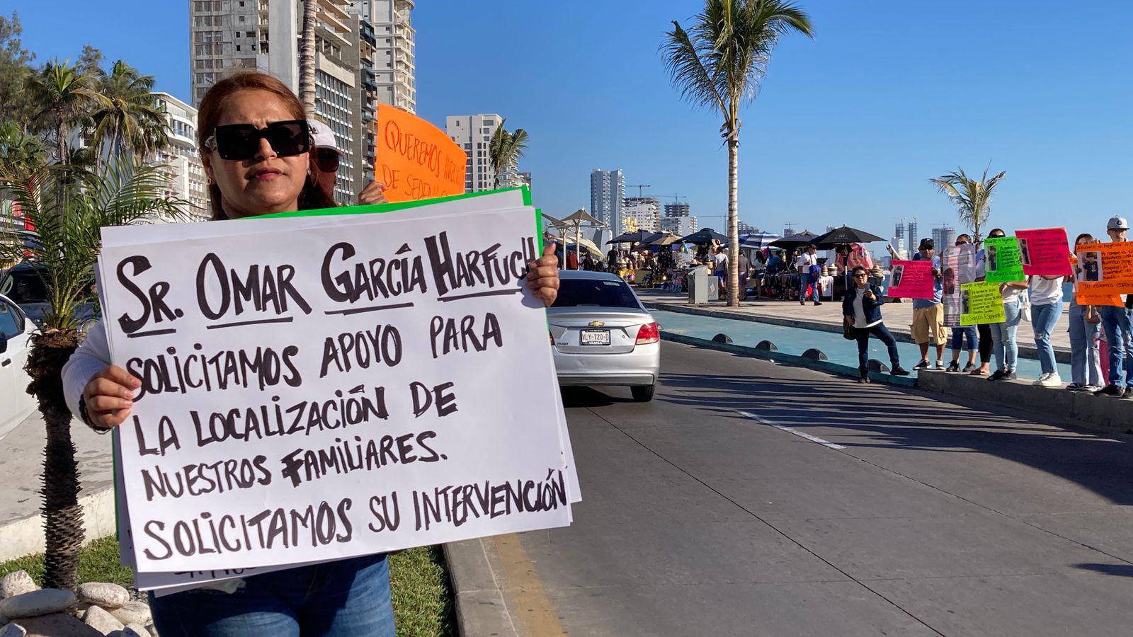 $!Familiares de desaparecidos claman justicia por el malecón de Mazatlán