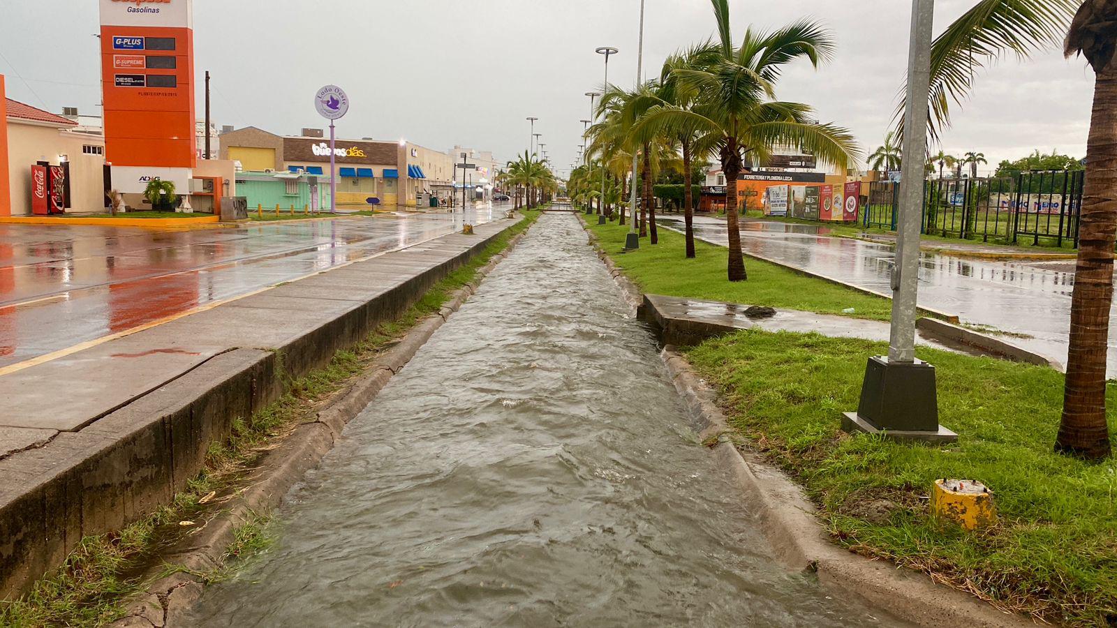 $!Provoca tormenta en Mazatlán inundaciones; autoridades recorren zonas afectadas