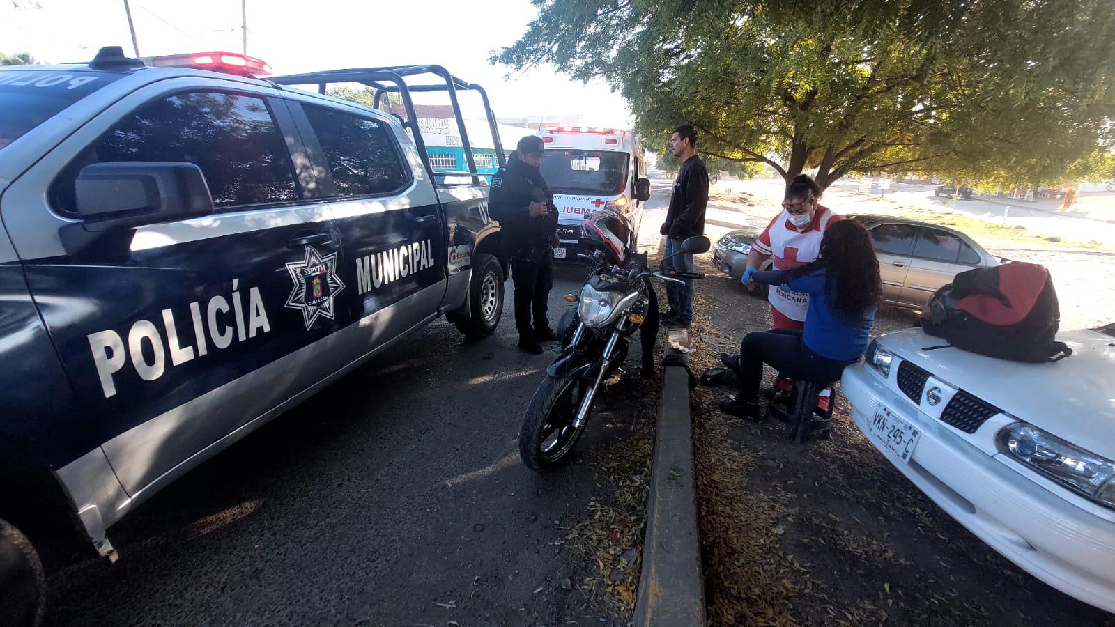 Se Lesiona Mujer En Accidente En Moto En Culiacán