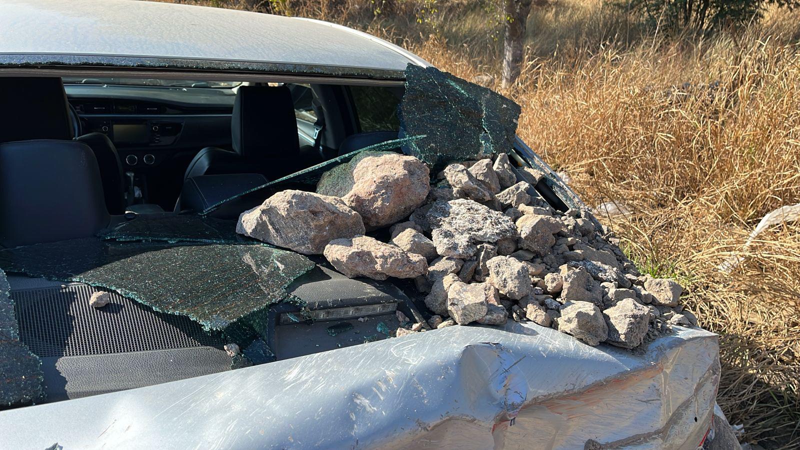 $!Choque tipo carambola afecta a ocho vehículos en La Costerita