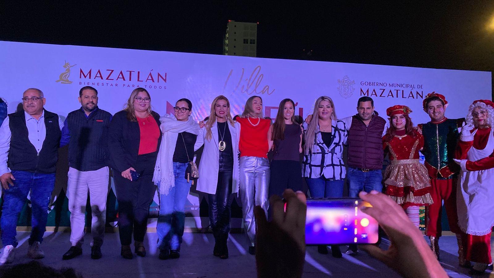 $!Brilla la magia en Mazatlán con la apertura de la Villa Navideña 2024