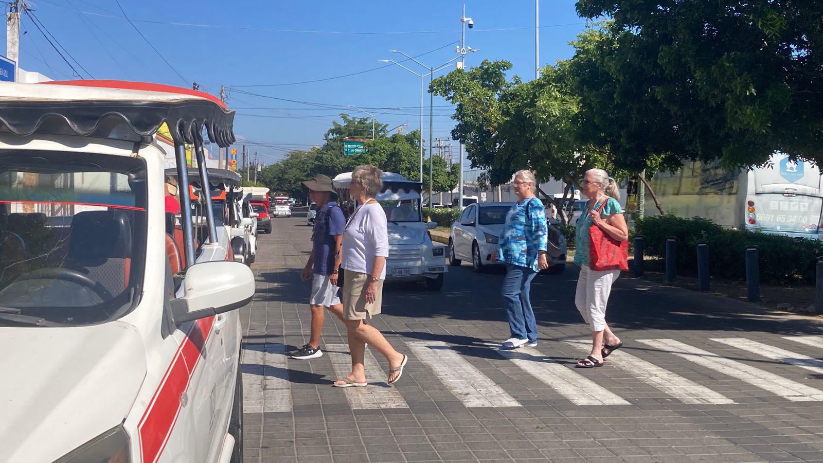 $!Arriba crucero Majestic Princess a Mazatlán y el turismo se apodera del puerto