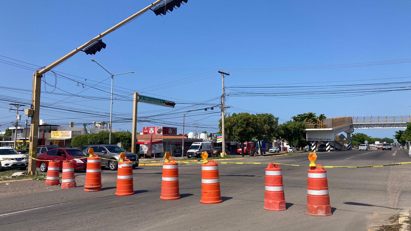 $!Cierre de segundo tramo en Libramiento Colosio genera tráfico pesado