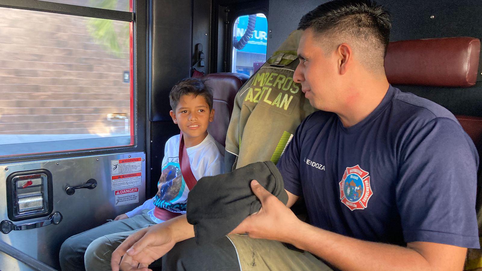 $!Viven niñas y niños mágica entrega de regalos de los Reyes Magos