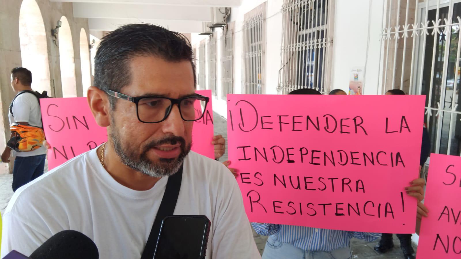 $!Juzgado de Distrito en Materia Mercantil en Mazatlán se manifiesta contra Reforma Judicial frente a Palacio