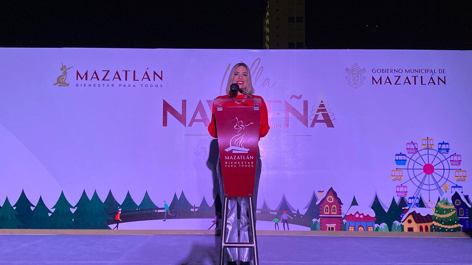 $!Brilla la magia en Mazatlán con la apertura de la Villa Navideña 2024