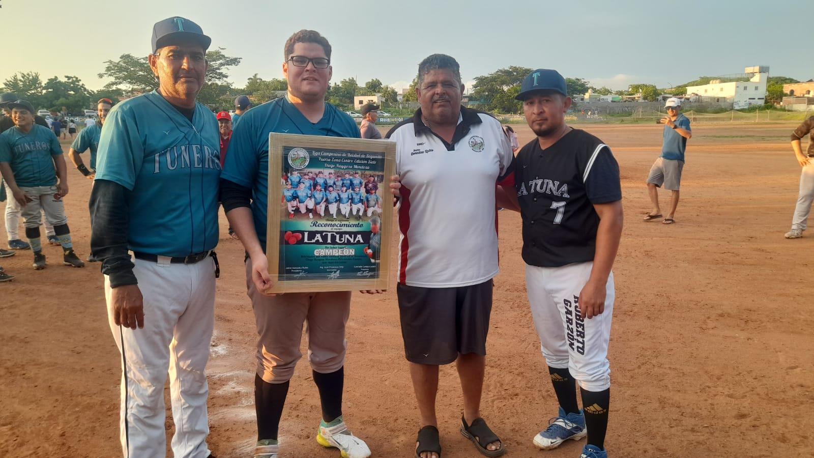 $!Se corona La Tuna en la Liga Campesina de Beisbol Centro