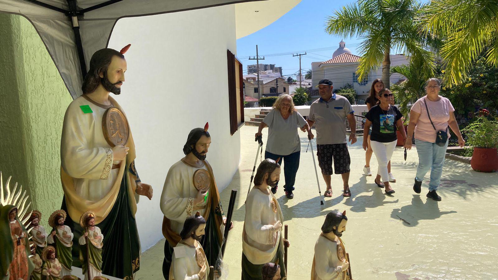 $!Con gran devoción, feligreces festejan a San Judas Tadeo en Mazatlán