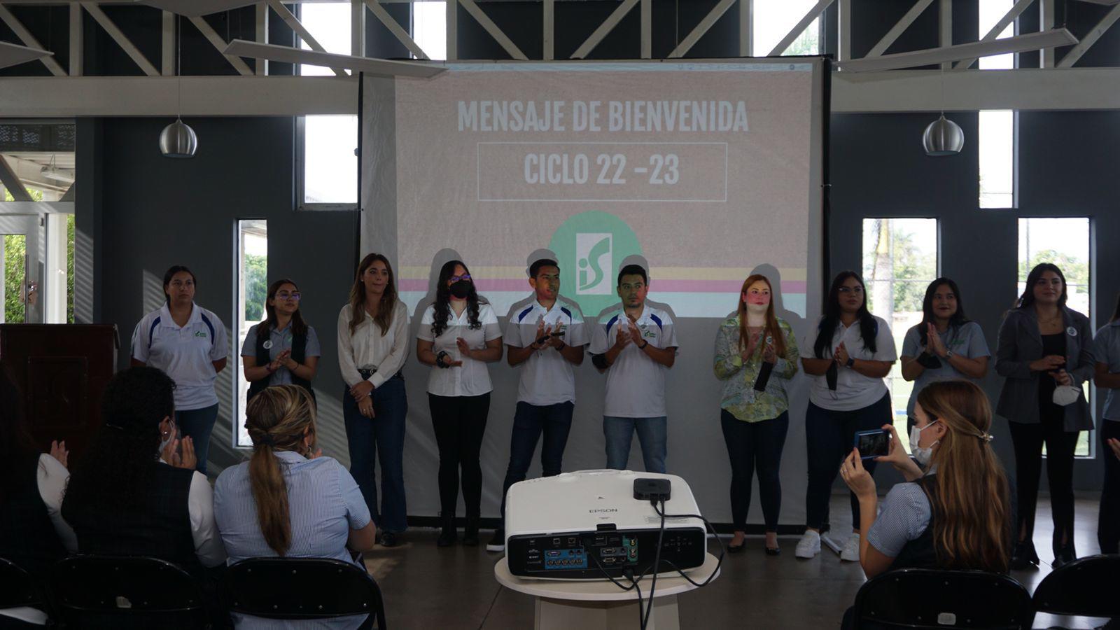 $!Docentes del Instituto Senda asisten al congreso Yes You Can