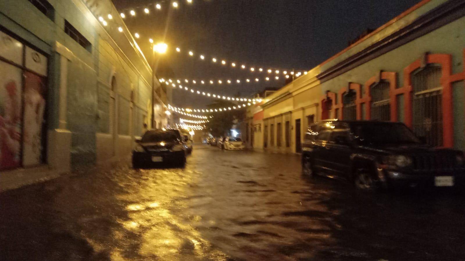 $!Reportan inundaciones y apagones en Mazatlán por intensa lluvia