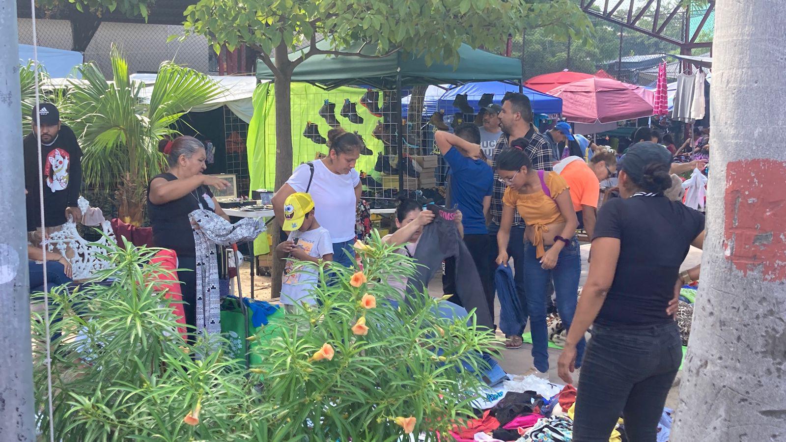 $!Mercado de la Juárez y tianguis reportan gran afluencia de clientes