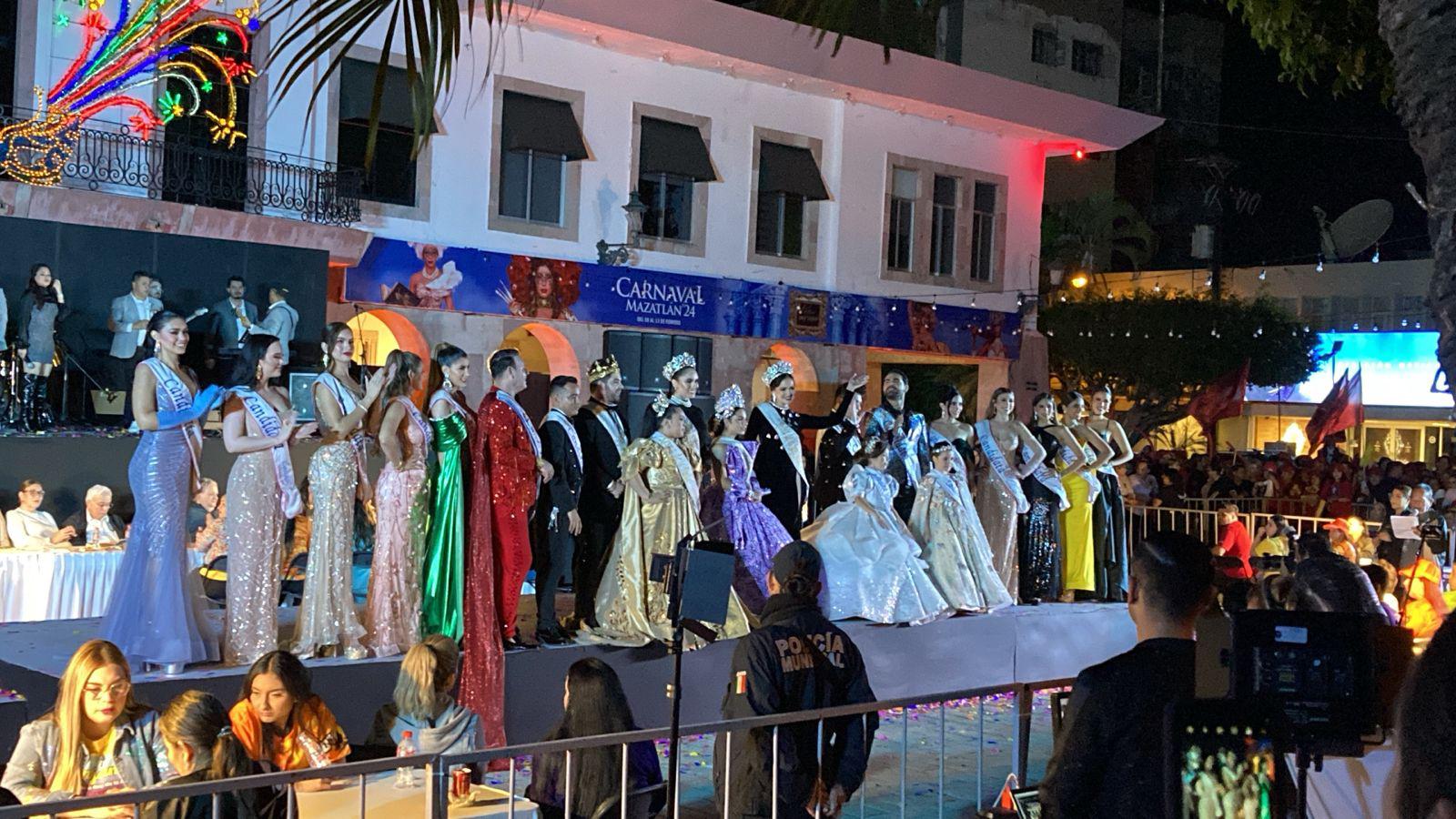 $!María Paula es Reina Infantil y Héctor Limón Rey de la Alegría del Carnaval de Mazatlán