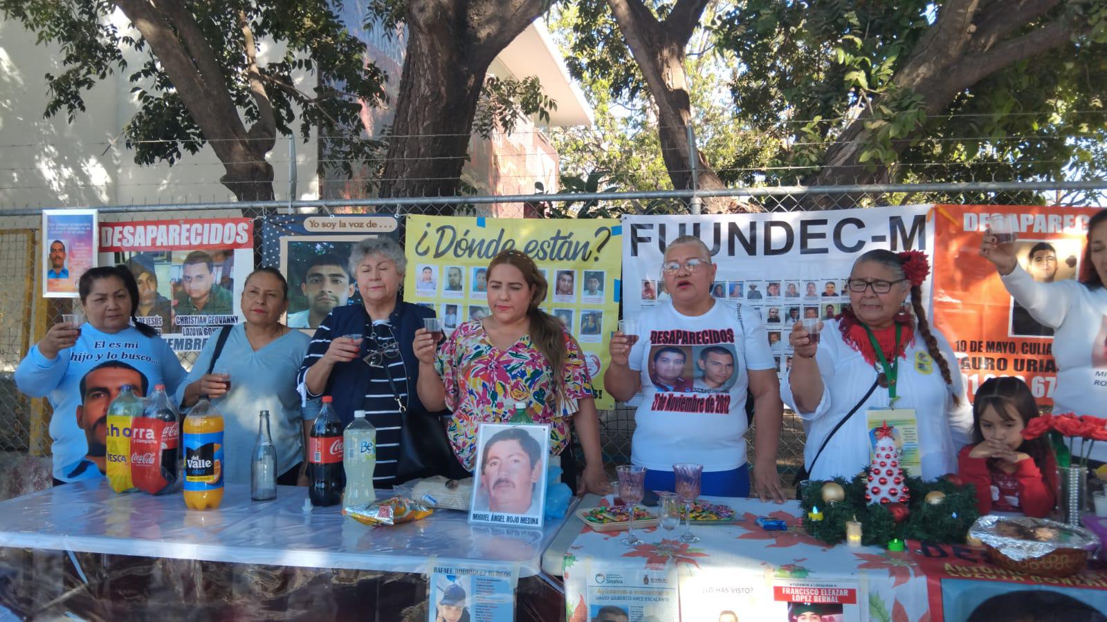 $!Mujeres buscadoras en Culiacán dedican ‘brindis’ de fin de año a sus familiares desaparecidos