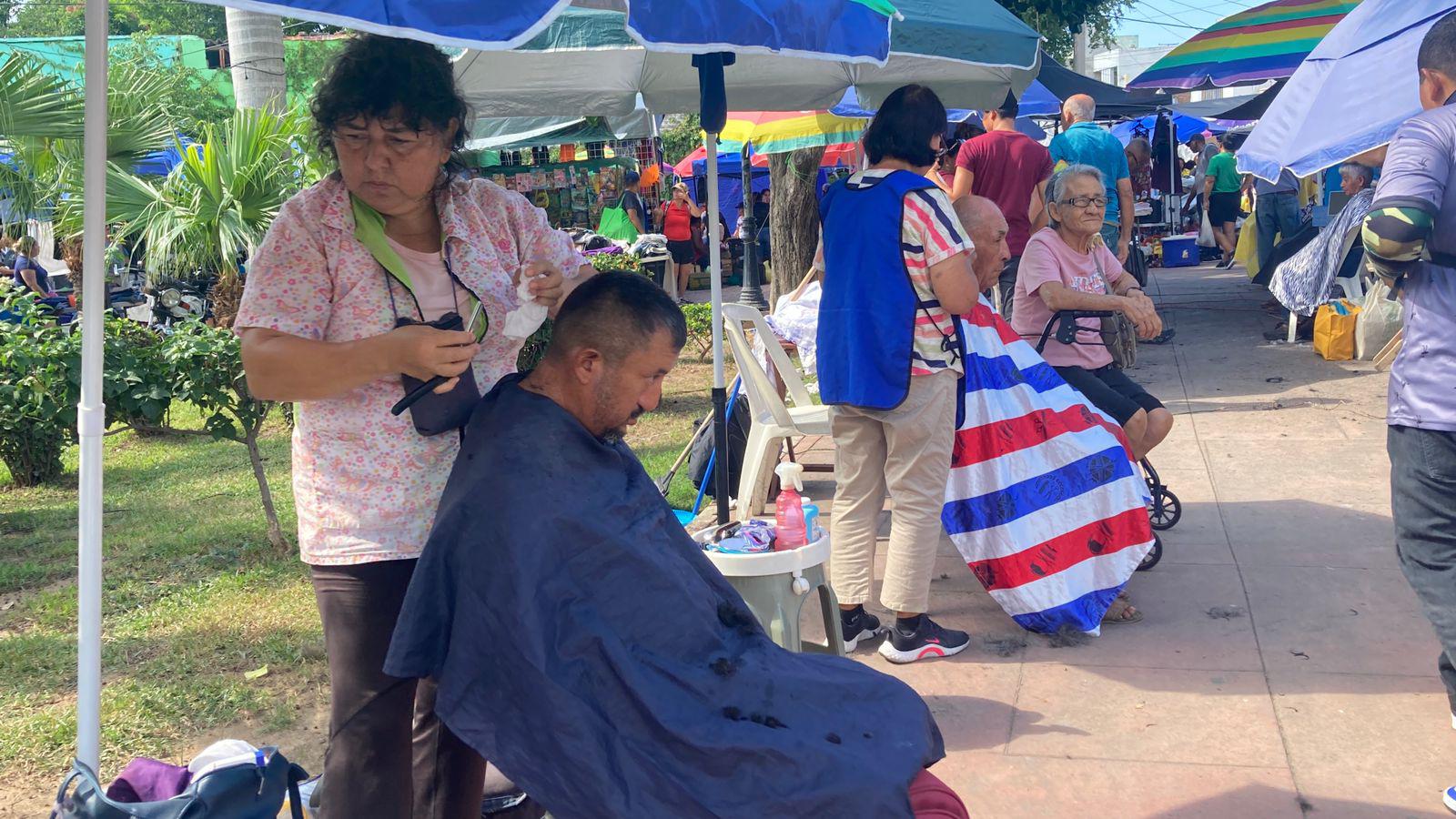 $!Mercado de la Juárez y tianguis reportan gran afluencia de clientes