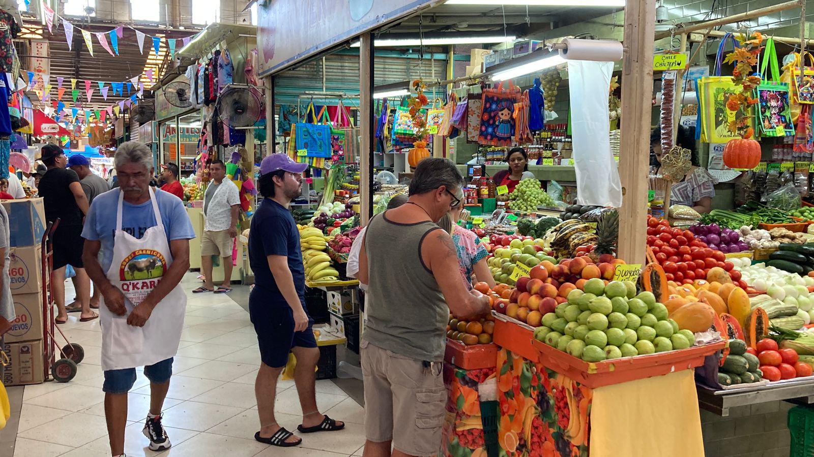 $!Bloqueos de carreteras siguen afectando al comercio de Mazatlán: Roberto Vega