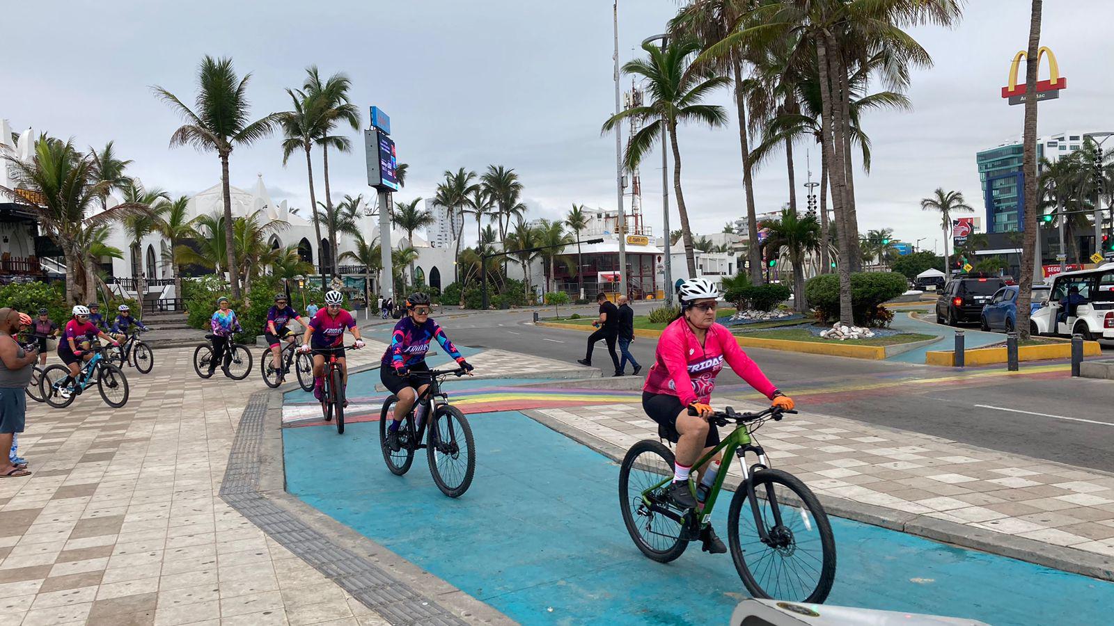 $!Mujeres mazatlecas se suman a la ‘Rodada de Morras para Morras’