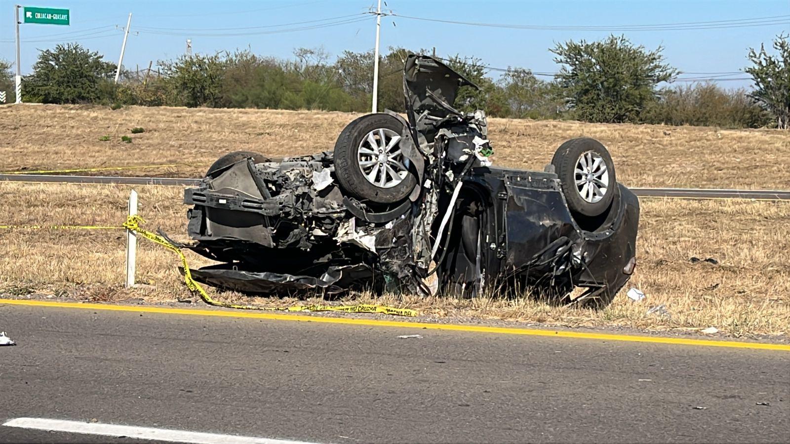 $!Mujer pierde la vida tras volcarse el auto enque viajaba en el trébol de Costa Rica