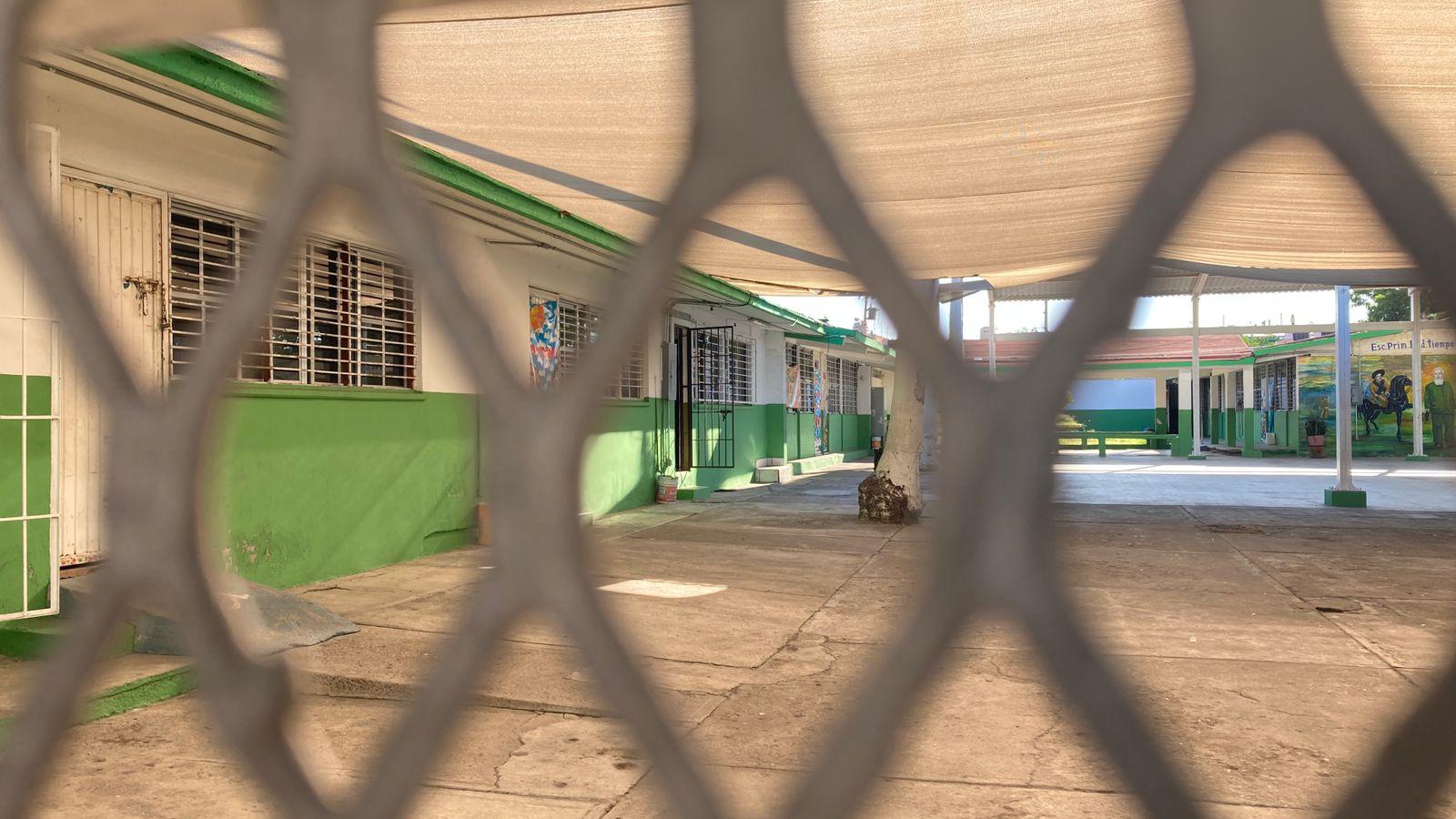 $!A falta de comunicado de la SEPyC, escuelas federales de Mazatlán no suspenden clases, pero registran ausentismo