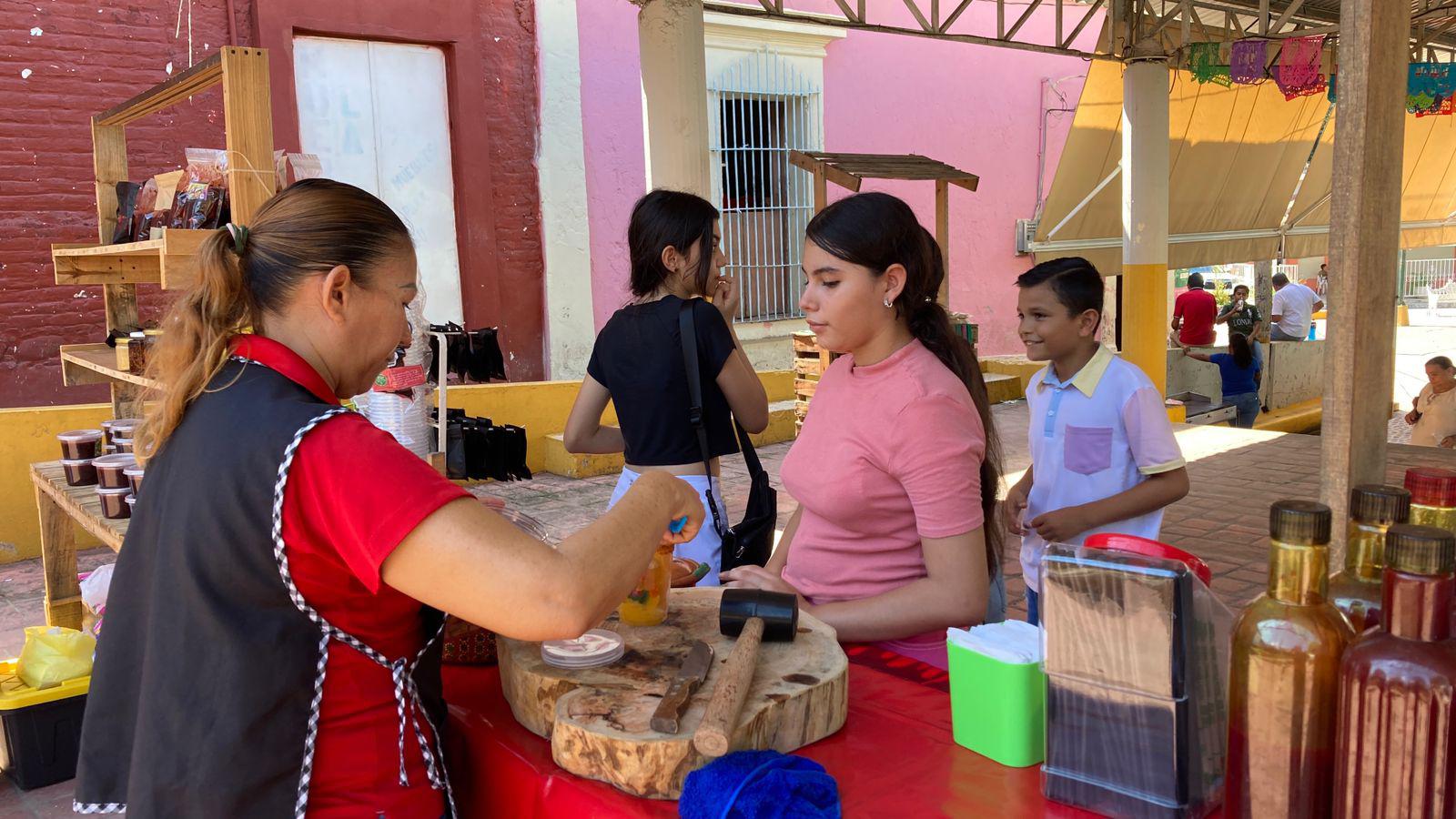 $!Celebran en La Noria el Día del Comerciante con colorida verbena en la plazuela del pueblo