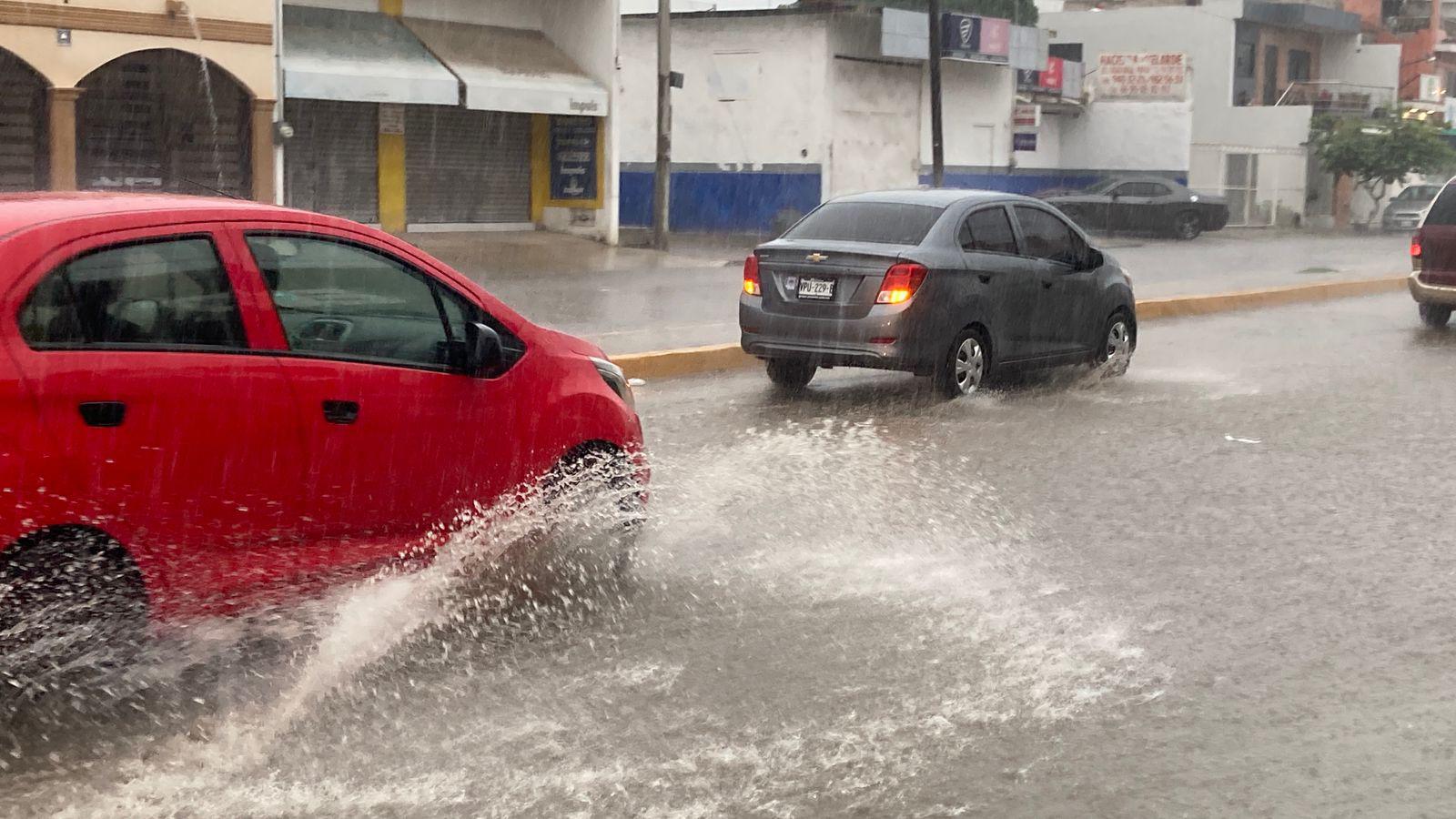 $!Llueve en gran parte de Mazatlán este sábado