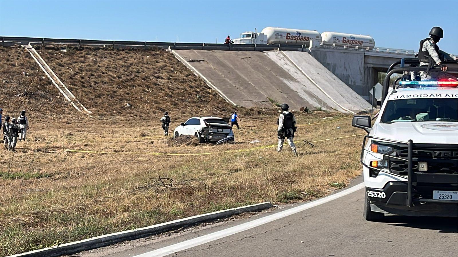 $!Mujer pierde la vida tras volcarse el auto enque viajaba en el trébol de Costa Rica